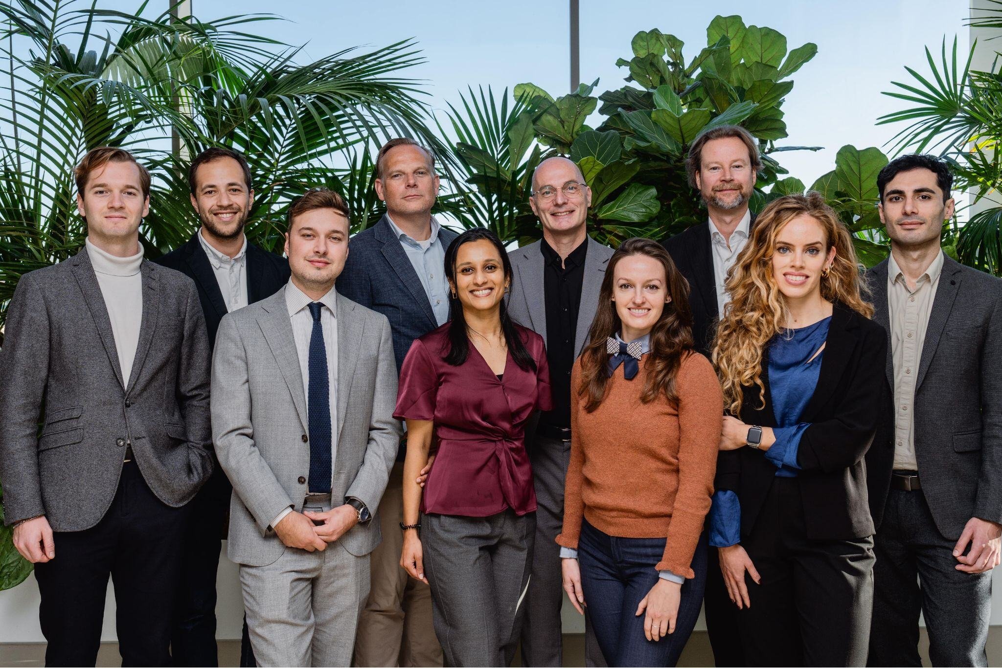 Team RiskSphere 2048 X 1366